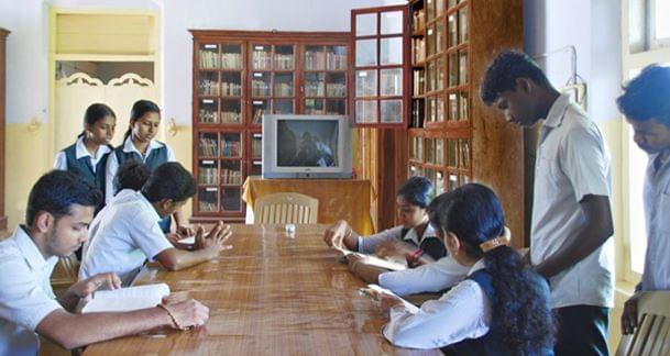 St Teresa's Arts and Science College Kottakkal Thrissur Library photo 1